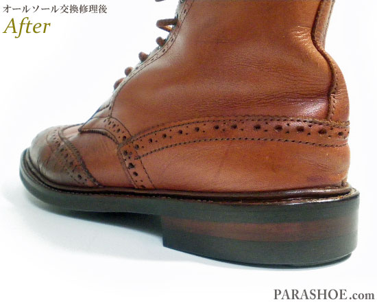 トリッカーズ（Tricker's）英国製 カントリーブーツ 茶色（メンズ 革靴・カジュアルシューズ・紳士靴）オールソール交換修理（靴底張替え修繕リペア）／ダイナイトソール（Dainite sole）－グッドイヤーウェルト製法 修理後のヒール革積み上げ部分