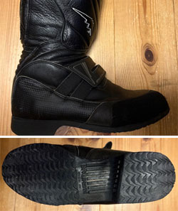クシタニ バイクブーツのソール部分