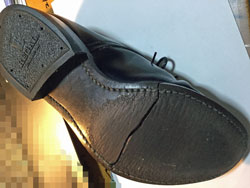 リーガル(REGAL)紳士靴のソール割れ部分