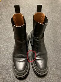 ZARA(ザラ)レディース 厚底サイドゴアブーツ(婦人靴)のウェルト割れ部分
